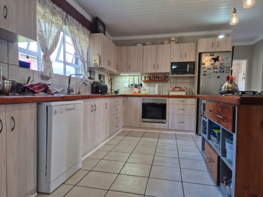 3 Bedroom Property for Sale in Stilbaai Wes Western Cape